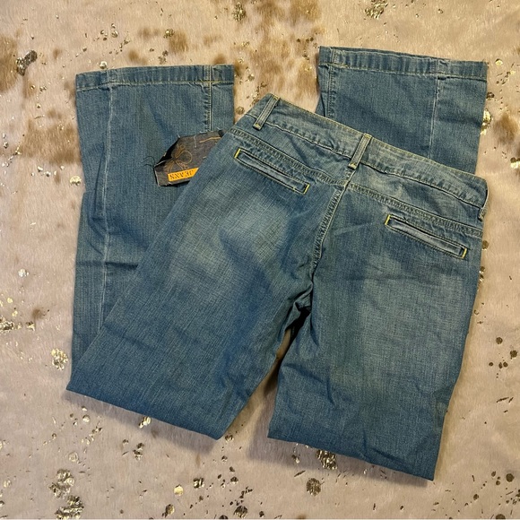 NWT Blue Asphalt Low Rise Relaxed Fit Jean Light/Medium Wash Y2K - Picture 5 of 7